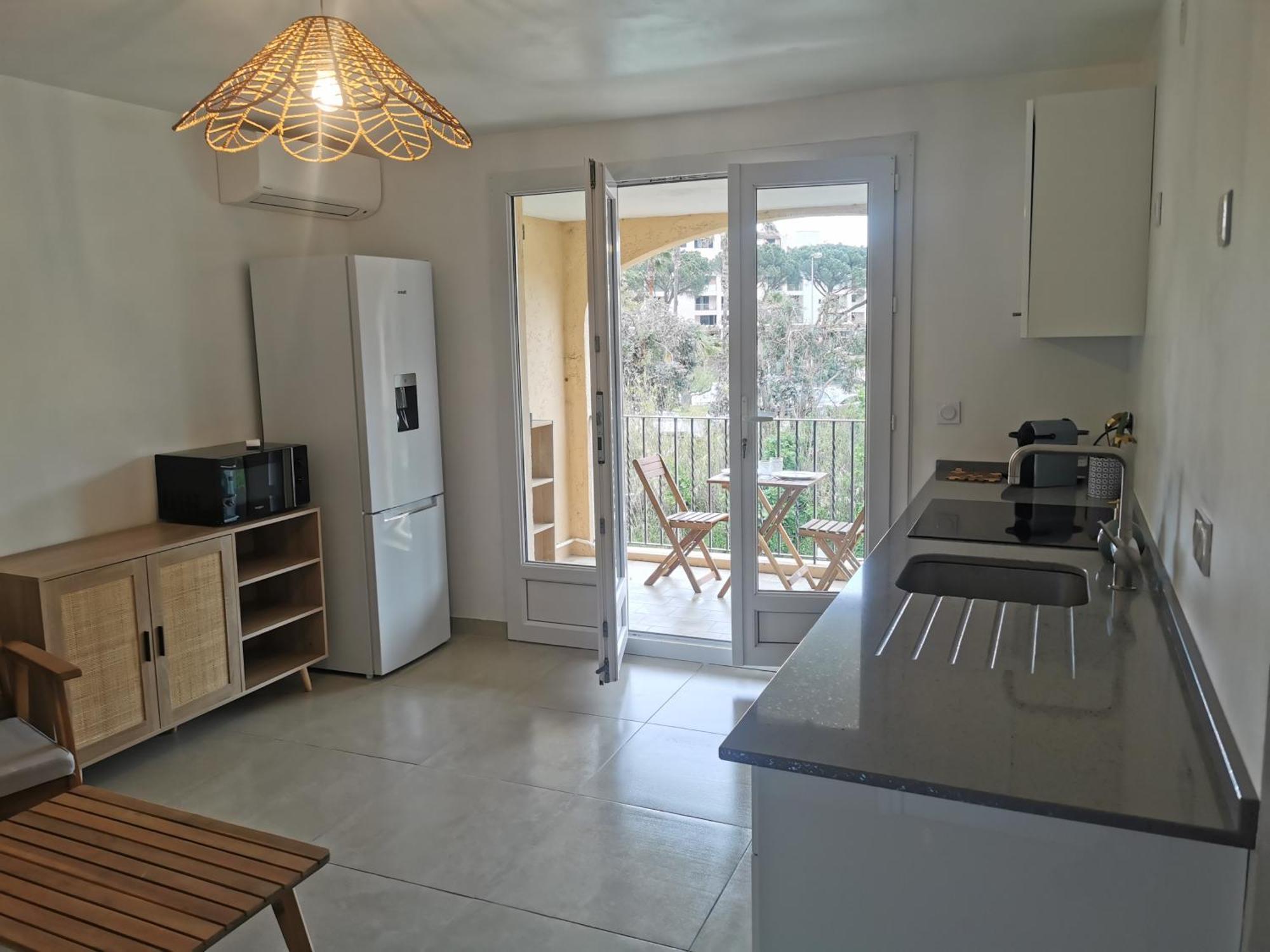 Apartament T2 Au Coeur Du Golfe De Saint Tropez Cogolin Zewnętrze zdjęcie